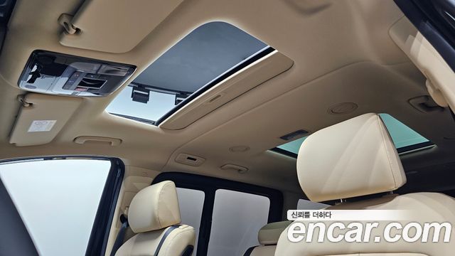 Hyundai Staria L3.5 Tourer 11-Seater Modern 2025 — фото 19