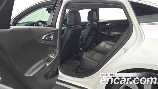 Chevrolet Malibu 2.0 Turbo LTZ Premium 2017 — фото 12
