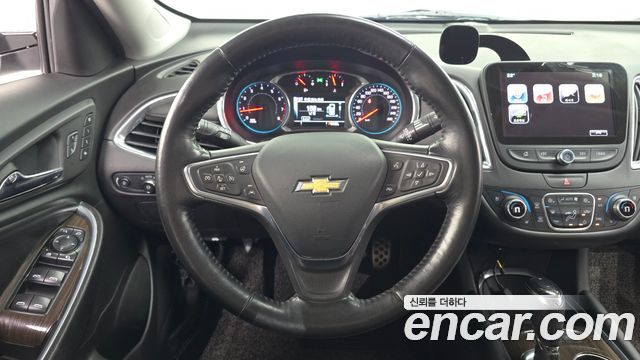 Chevrolet Malibu 2.0 Turbo LTZ Premium 2017 — фото 13