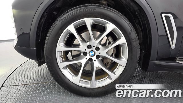 BMW X5 (G05) xDrive 30d xLine 2021 — фото 5