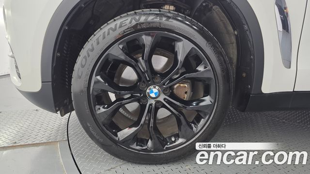 BMW X6 (F16) xDrive 30d 2017 — фото 5