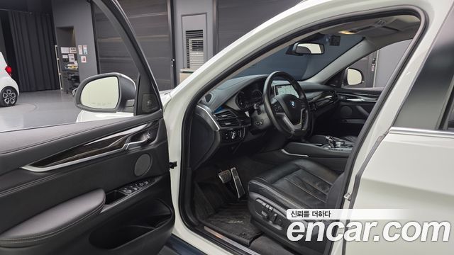 BMW X6 (F16) xDrive 30d 2017 — фото 10