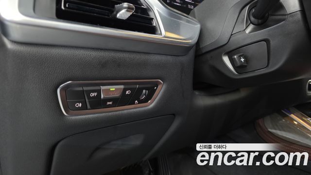 BMW X7 (G07) xDrive 40d Design Pure Excellence 7-Seater 2023 — фото 18