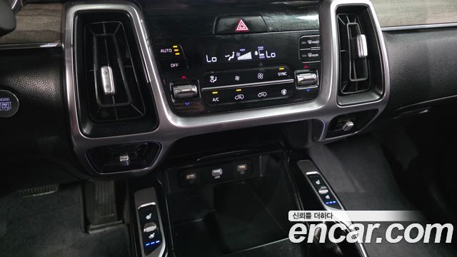 Kia Sorento (IV) Diesel 2.2 4WD Prestige 2023 — фото 21