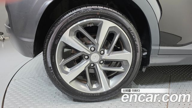 Hyundai Kona 1.6 Turbo 2WD Modern Art 2019 — фото 5