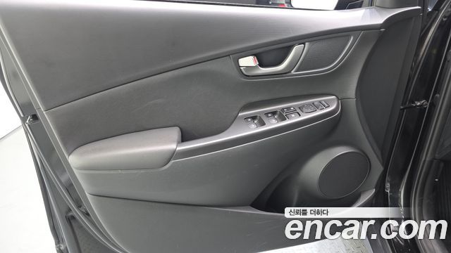 Hyundai Kona 1.6 Turbo 2WD Modern Art 2019 — фото 24