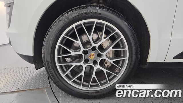 Porsche Macan 3.0 S Diesel 95B 2017 — фото 5