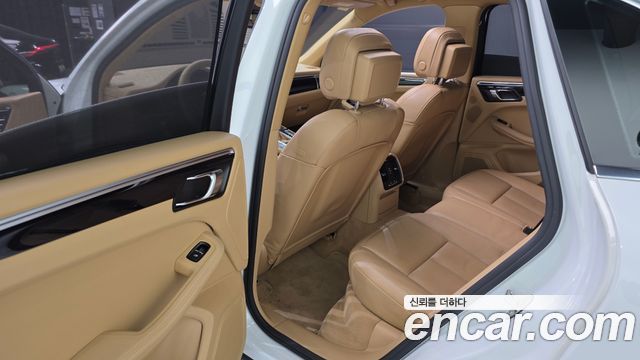 Porsche Macan 3.0 S Diesel 95B 2017 — фото 11