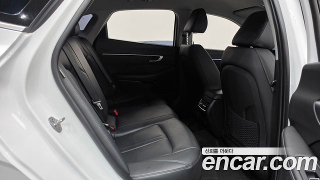 Hyundai Sonata The Edge (DN8) 2.0 Premium 2024 — фото 12