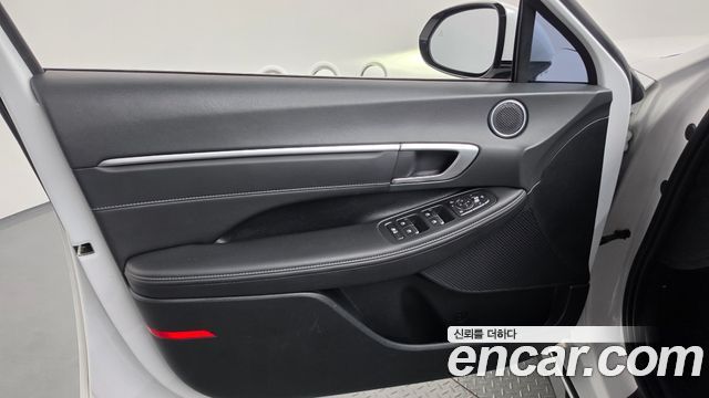 Hyundai Sonata The Edge (DN8) 2.0 Premium 2024 — фото 24