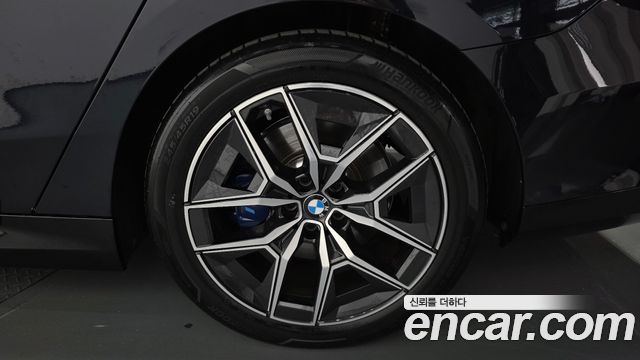 BMW 5 Series (G60) 523d xDrive M Sport 2025 — фото 21