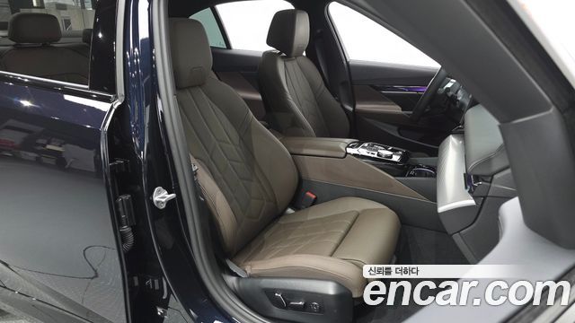 BMW 5 Series (G60) 523d xDrive M Sport 2025 — фото 26