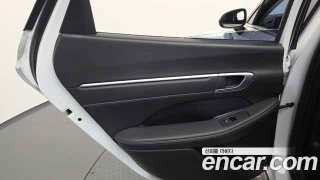 Hyundai Sonata The Edge (DN8) 2.0 Premium 2024 — фото 25