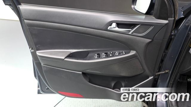 Hyundai Tucson Diesel 2.0 2WD Modern 2020 — фото 24