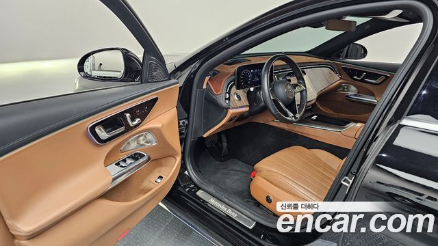 Mercedes-Benz E-Class (W214) E300 4MATIC Exclusive 2025 — фото 10