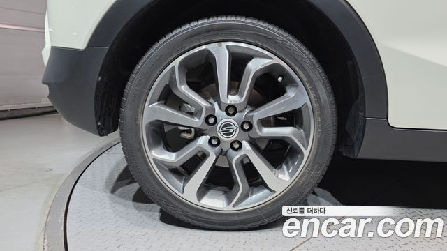 KG Mobility (SsangYong) Tivoli Diesel VX 2WD 2016 — фото 5