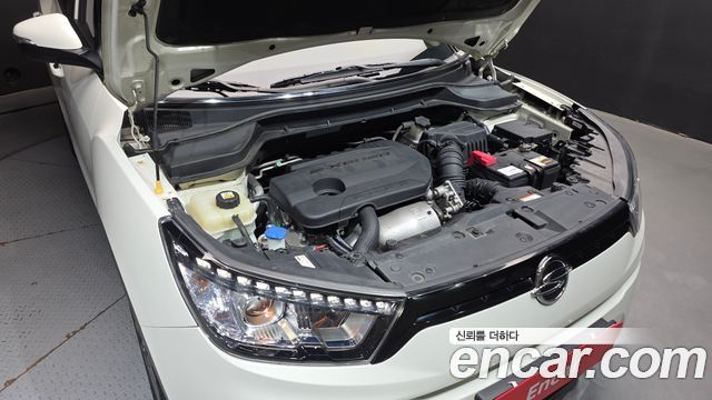 KG Mobility (SsangYong) Tivoli Diesel VX 2WD 2016 — фото 6