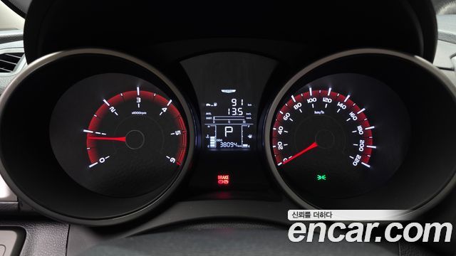 KG Mobility (SsangYong) Tivoli Diesel VX 2WD 2016 — фото 8