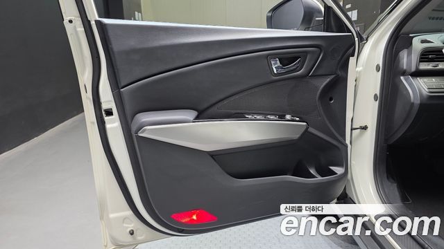 KG Mobility (SsangYong) Tivoli Diesel VX 2WD 2016 — фото 24