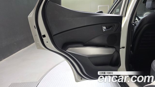 KG Mobility (SsangYong) Tivoli Diesel VX 2WD 2016 — фото 25