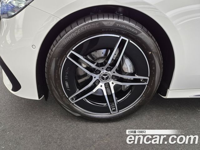 Mercedes-Benz E-Class (W214) E200 AMG Line 2026 — фото 5