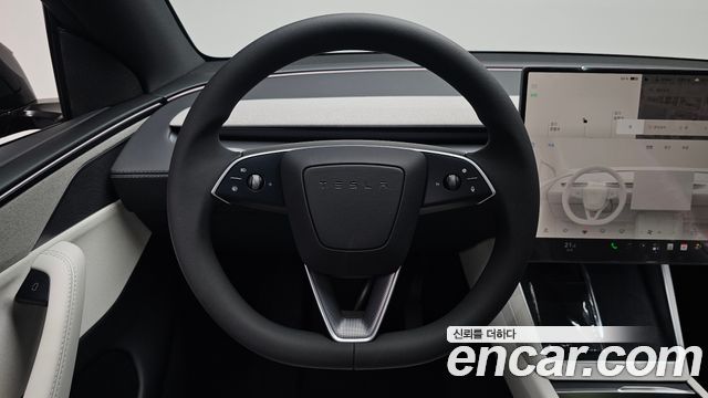 Tesla Model Y L Long Range AWD 2026 — фото 13