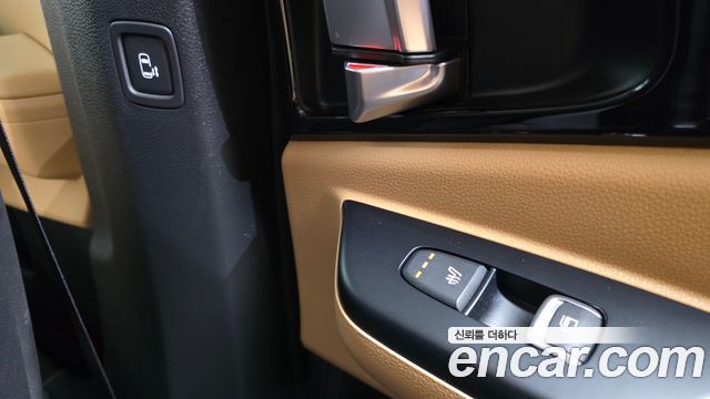 Kia Carnival (IV) Diesel 9-Seater Prestige 2022 — фото 18
