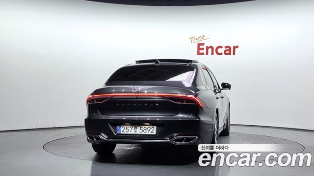 Hyundai Grandeur Hybrid (IG) Calligraphy 2020 — фото 4