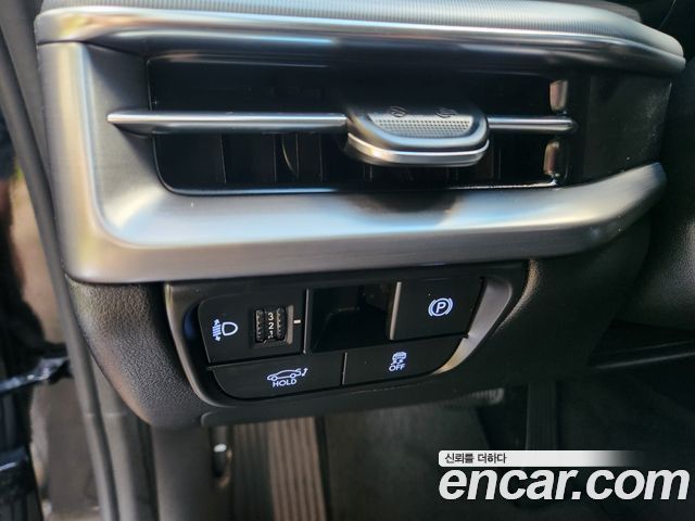 Hyundai Grandeur (GN7) 2,5 Gasoline 2WD Exclusive 2023 — фото 16