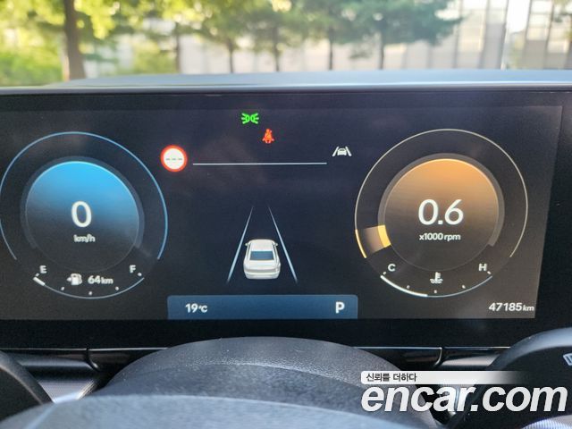 Hyundai Grandeur (GN7) 2,5 Gasoline 2WD Exclusive 2023 — фото 17
