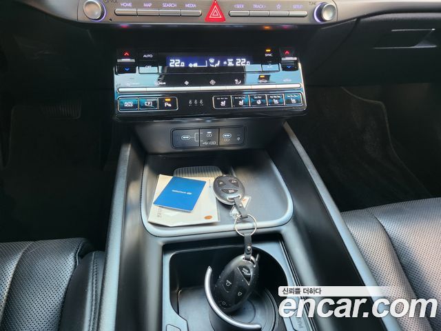 Hyundai Grandeur (GN7) 2,5 Gasoline 2WD Exclusive 2023 — фото 18