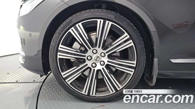 Volvo S90 B6 AWD Inscription 2021 — фото 5