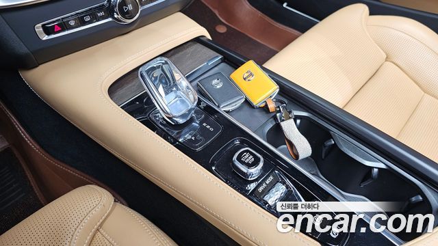 Volvo S90 B6 AWD Inscription 2021 — фото 9