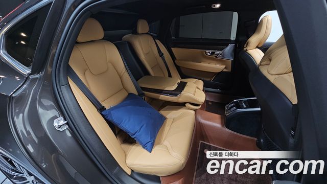 Volvo S90 B6 AWD Inscription 2021 — фото 11
