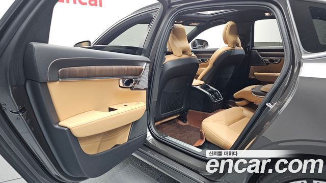 Volvo S90 B6 AWD Inscription 2021 — фото 12
