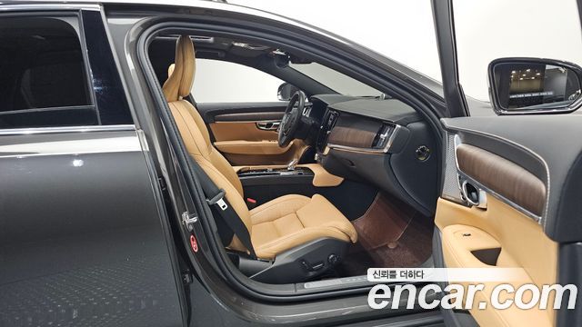 Volvo S90 B6 AWD Inscription 2021 — фото 26