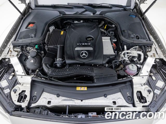 Mercedes-Benz E-Class (W213) E300e 4MATIC Exclusive 2022 — фото 6