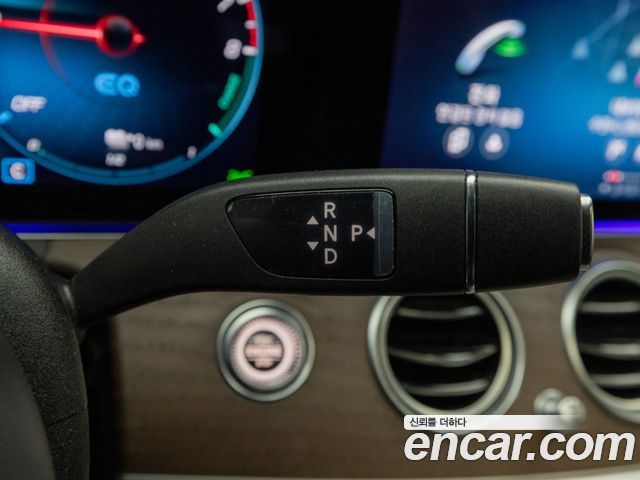 Mercedes-Benz E-Class (W213) E300e 4MATIC Exclusive 2022 — фото 9