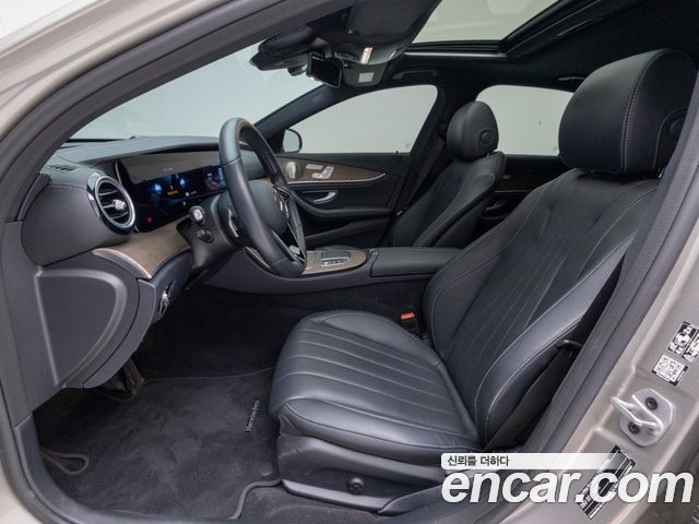 Mercedes-Benz E-Class (W213) E300e 4MATIC Exclusive 2022 — фото 15