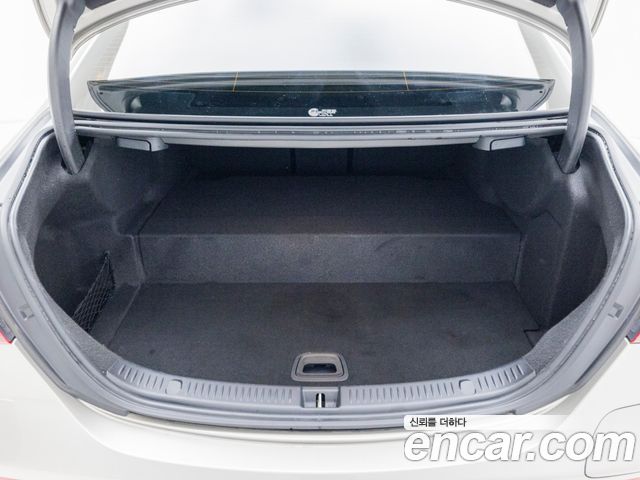 Mercedes-Benz E-Class (W213) E300e 4MATIC Exclusive 2022 — фото 19