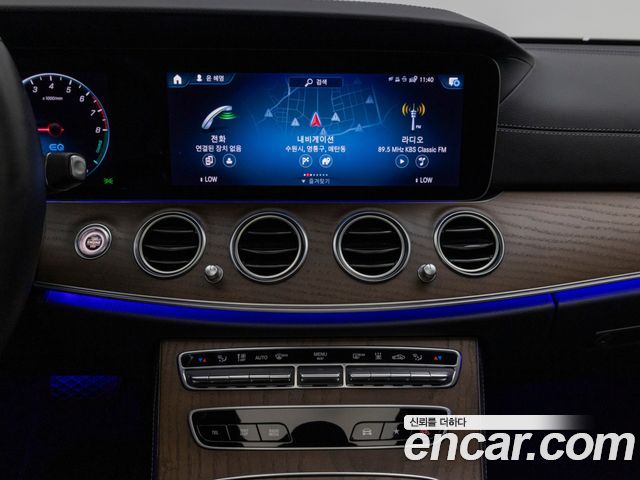 Mercedes-Benz E-Class (W213) E300e 4MATIC Exclusive 2022 — фото 23