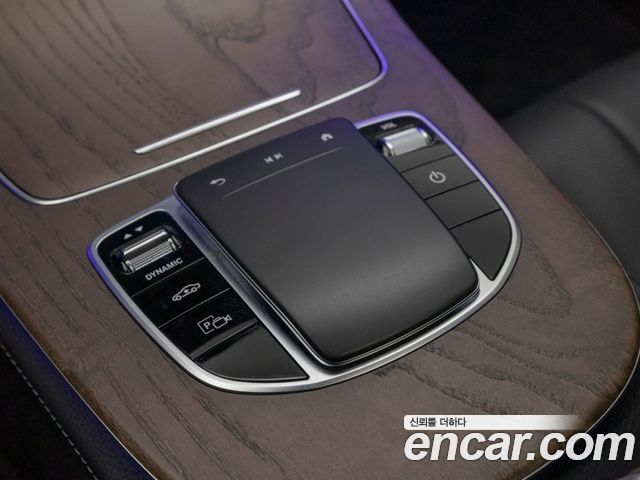 Mercedes-Benz E-Class (W213) E300e 4MATIC Exclusive 2022 — фото 24