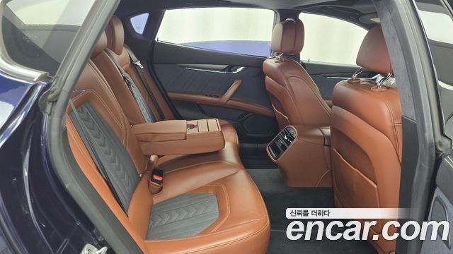 Maserati Quattroporte 3.0 V6 Granlusso 2018 — фото 11