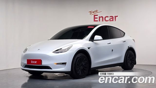 Tesla Model Y Long Range AWD 2022 — фото 11
