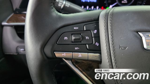 Cadillac Escalade (V) 6.2 Sports Platinum 2022 — фото 34