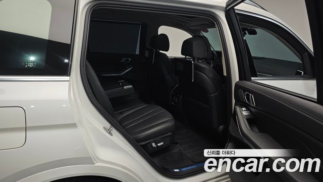 BMW X7 (G07) xDrive 40i Design Pure Excellence 7-Seater 2021 — фото 12
