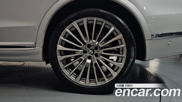 BMW X7 (G07) xDrive 40i Design Pure Excellence 7-Seater 2021 — фото 21