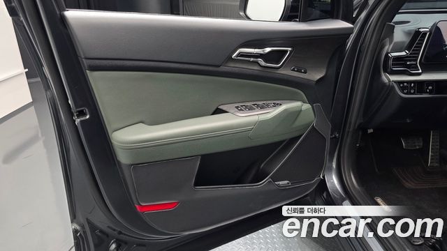 Kia Sportage Hybrid (V) 30Th Edition 2WD 2024 — фото 24