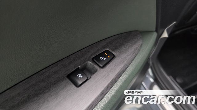 Kia Sportage Hybrid (V) 30Th Edition 2WD 2024 — фото 28