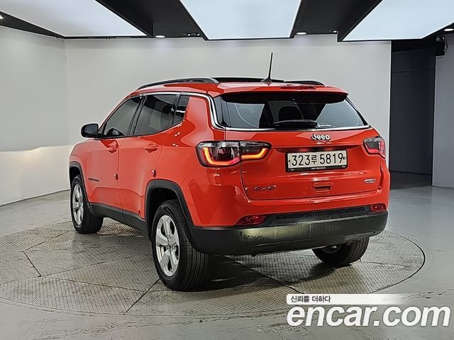 Jeep Compass (II) 2.4 Longitude AWD 2019 — фото 3